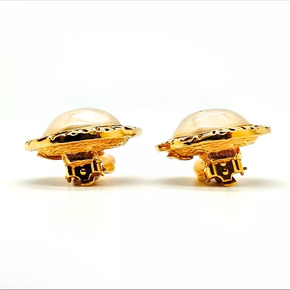Authentic Chanel Gold plated with Pearl Earrings - Picture 10 of 12